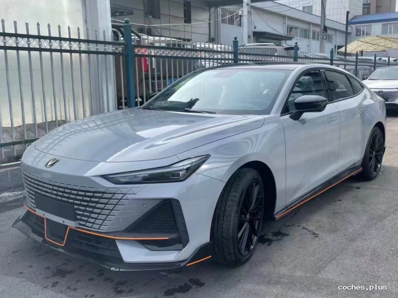 Changan Uni-V 2025