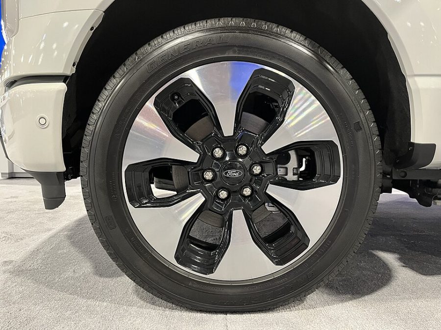 Ford F-150 Lightning 2023