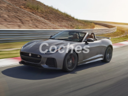 Jaguar F-Type SVR 2017