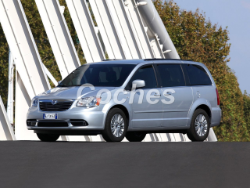 Lancia Voyager 2011