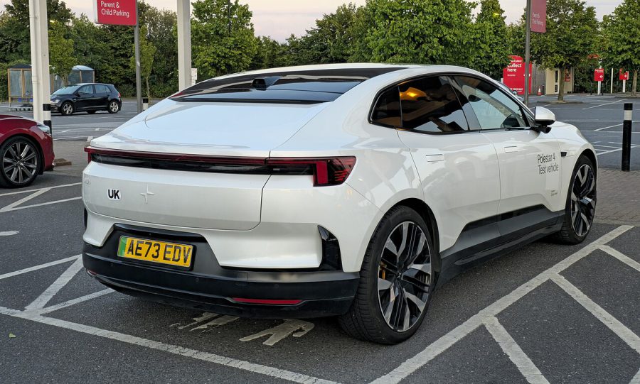 Polestar 4 2024
