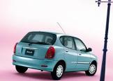 Toyota Duet 2001