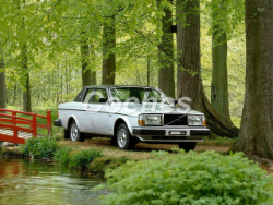 Volvo 260 Series 1977