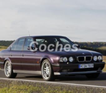 BMW M5  1988