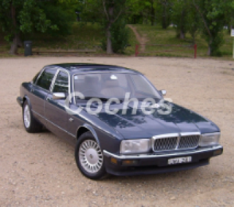 Daimler XJ40  1986