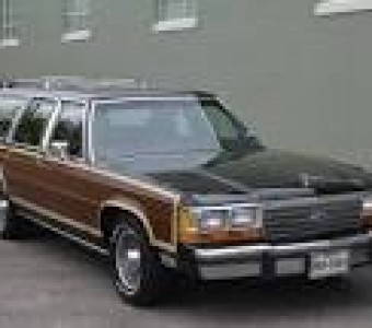 Ford LTD Country Squire  1988