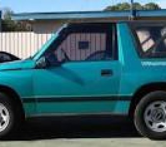 Geo Tracker  1990