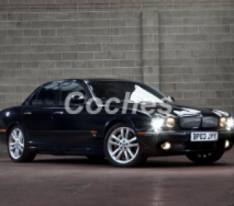 Jaguar XJR  2003