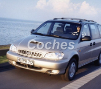 Kia Carnival  2001