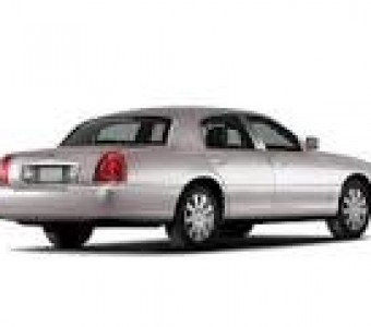 Lincoln Town Car  2005