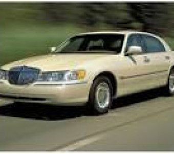 Lincoln Town Car  2003