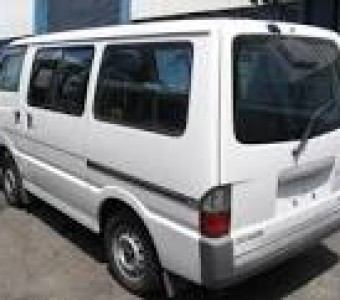 Mazda Bongo  2005