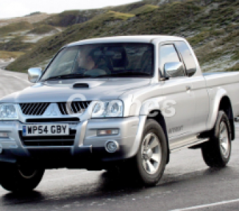 Mitsubishi L200  2004