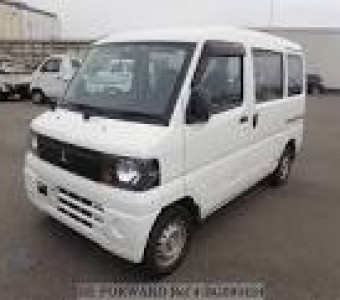 Mitsubishi Minicab  2011