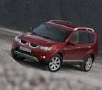 Mitsubishi Outlander  2012