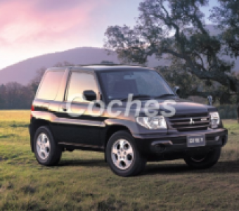 Mitsubishi Pajero iO  1998