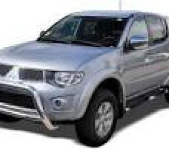 Mitsubishi Triton  2011