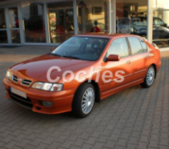 Nissan Primera  1995