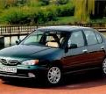 Nissan Primera  1999