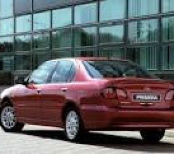 Nissan Primera  1996