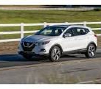 Nissan Rogue Sport  2020