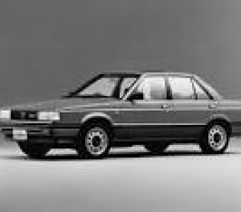 Nissan Sunny  1990