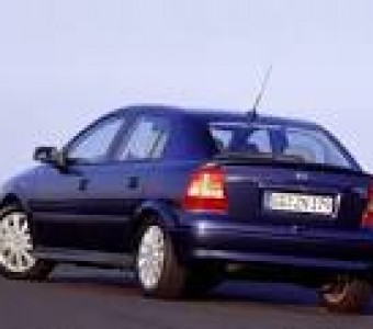 Opel Astra  2002