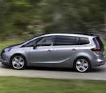 Opel Zafira  2015