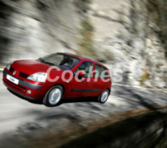 Renault Clio  2003