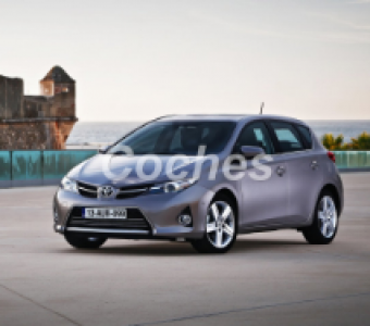 Toyota Auris  2012