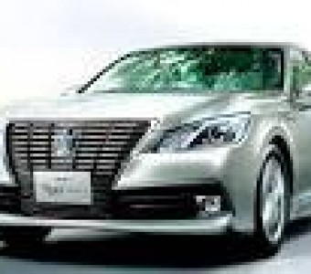 Toyota Crown  2015