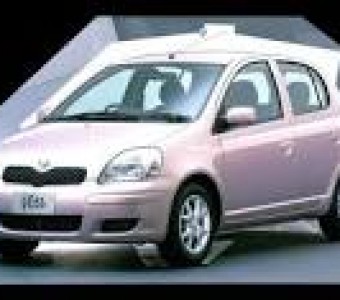 Toyota Vitz  2001