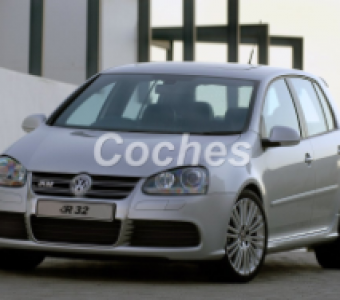 Volkswagen Golf R32  2005