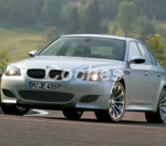 BMW M5  2004