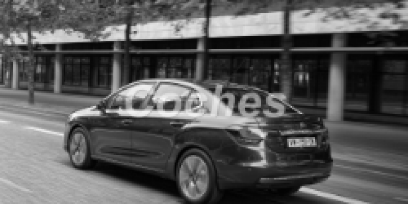 Citroen C4 2018 Sedan II Restyling 1.6 AUTOMATICO (115 CV)