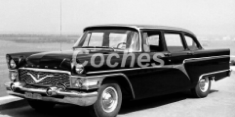 GAZ 13 «Chayka» 1970 Sedan 13 «Chayka» 5.5 AUTOMATICO (195 CV)
