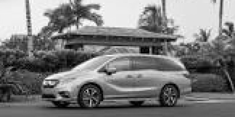 Honda Odyssey (North America) 2019 Minivan V 2.0 CVT (145 CV)