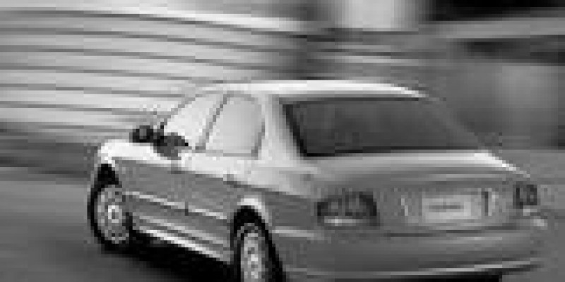 Hyundai Sonata 2003 Sedan IV (EF) Restyling 1.8 MANUAL (131 CV)