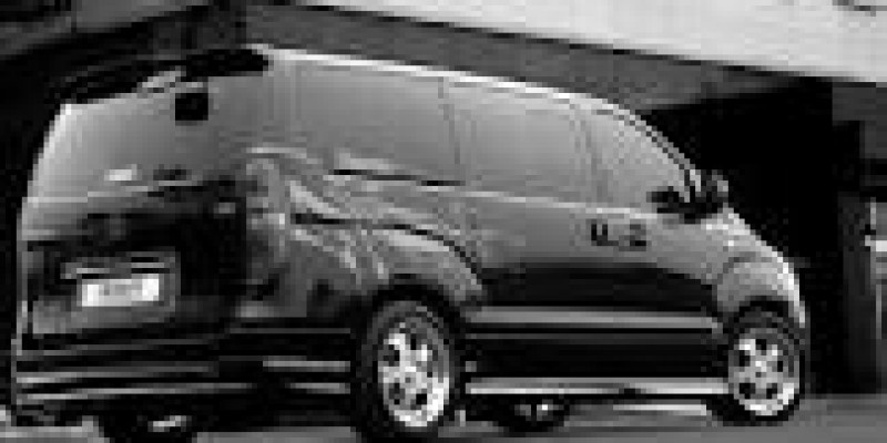 Hyundai Starex 2005 Minivan I Restyling 2 2.5d AUTOMATICO (103 CV)