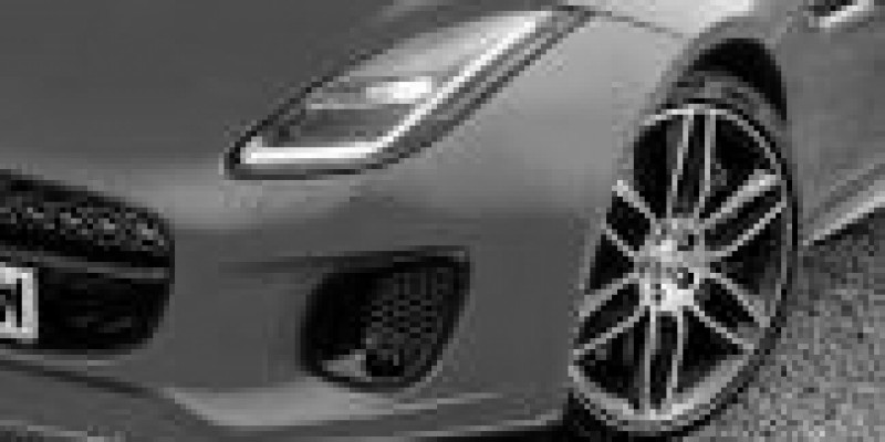 Jaguar F-Type 2017 Roadster I SVR 5.0 AUTOMATICO (575 CV) 4WD