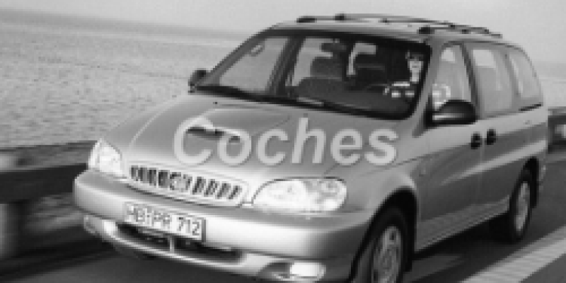 Kia Carnival 2001 Minivan I 2.9d MANUAL (126 CV)