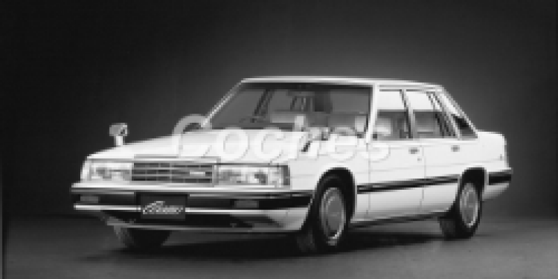 Mazda Cosmo 1983 Sedan HB 1.2 MANUAL (110 CV)