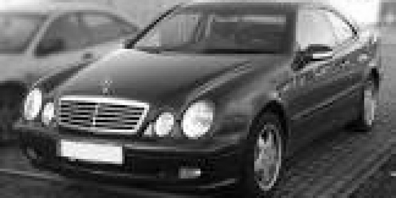 Mercedes-Benz CLK-klasse 2000 Coupe I (W208) 200 Sequentronic 2.0 AUTOMATICO (136 CV)