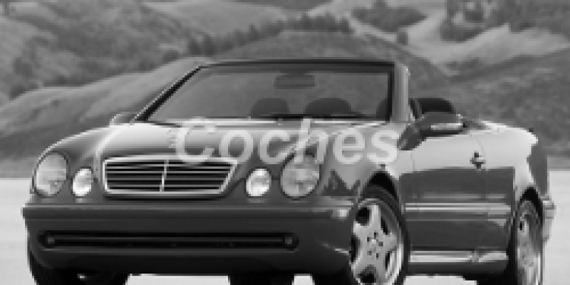 Mercedes-Benz CLK-klasse 2000 Cabriolet I (W208) Restyling 200 Sequentronic 2.0 AUTOMATICO (136 CV)