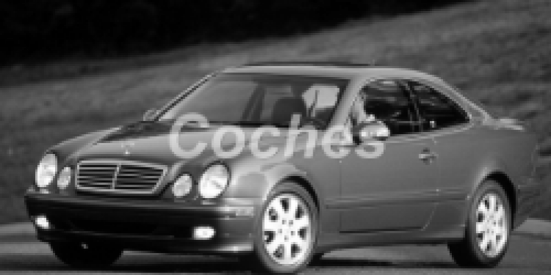 Mercedes-Benz CLK-klasse 2002 Coupe I (W208) Restyling 200 2.0 AUTOMATICO (163 CV)