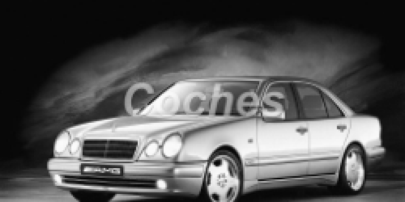 Mercedes-Benz E-klasse AMG 1997 Sedan II (W210, S210) 50 AMG 5.0 AUTOMATICO (347 CV)
