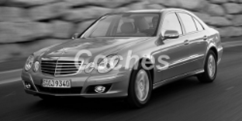 Mercedes-Benz E-klasse 2009 Sedan III (W211, S211) Restyling 200 2.2d AUTOMATICO (136 CV)