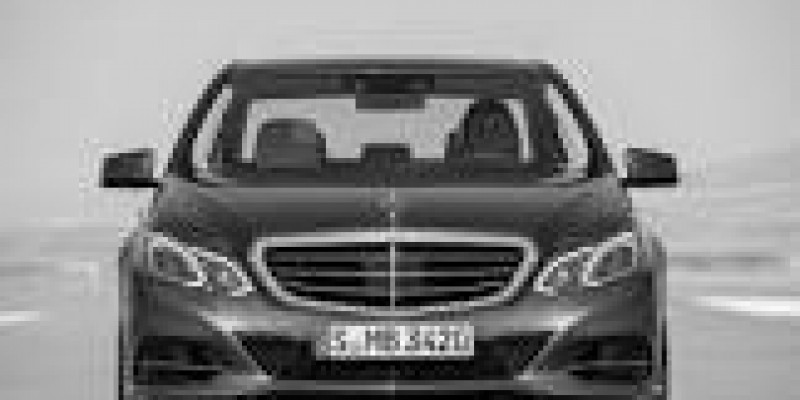 Mercedes-Benz E-klasse 2013 Sedan IV (W212, S212, C207) 500 7G-Tronic 5.5 AUTOMATICO (388 CV) 4WD