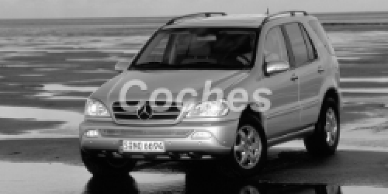 Mercedes-Benz M-klasse 2005 SUV 5-Puertas I (W163) Restyling 500 5.0 AUTOMATICO (292 CV) 4WD