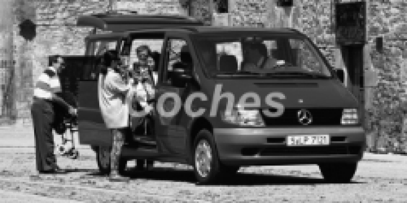 Mercedes-Benz Vito 2003 Minivan I (W638) 113 2.0 MANUAL (129 CV)